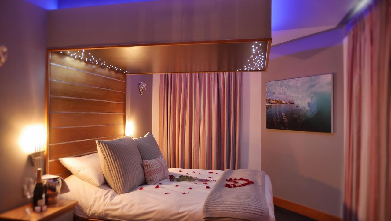 The Oceanic Luxury Aparthotel Фалмът Екстериор снимка